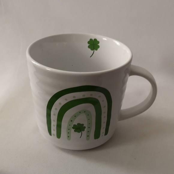 Large White Ceramic Irish Good Luck Clover Rainbow Coffee/Tea Mug, Prima Design - Picture 3 of 4